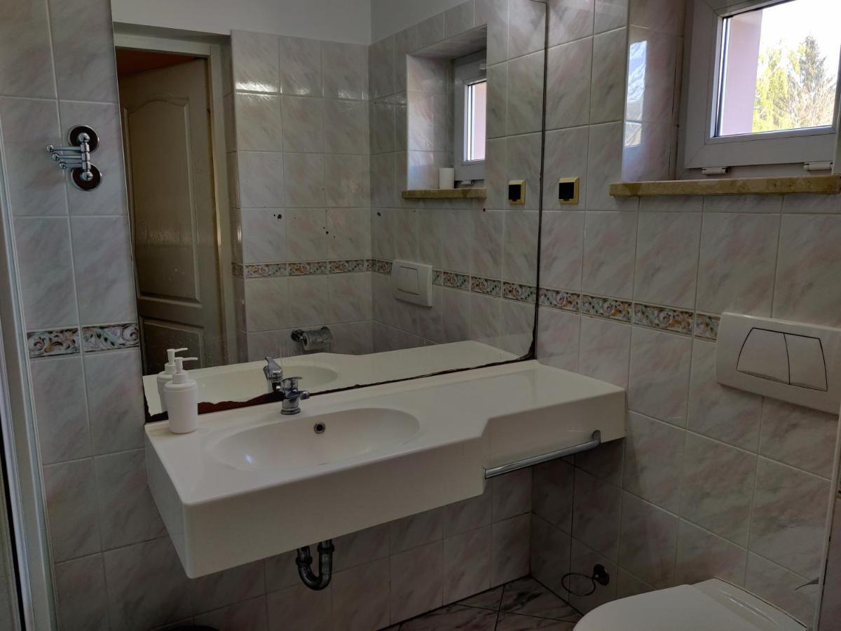 Hotel Zulawy エルブロンク エクステリア 写真