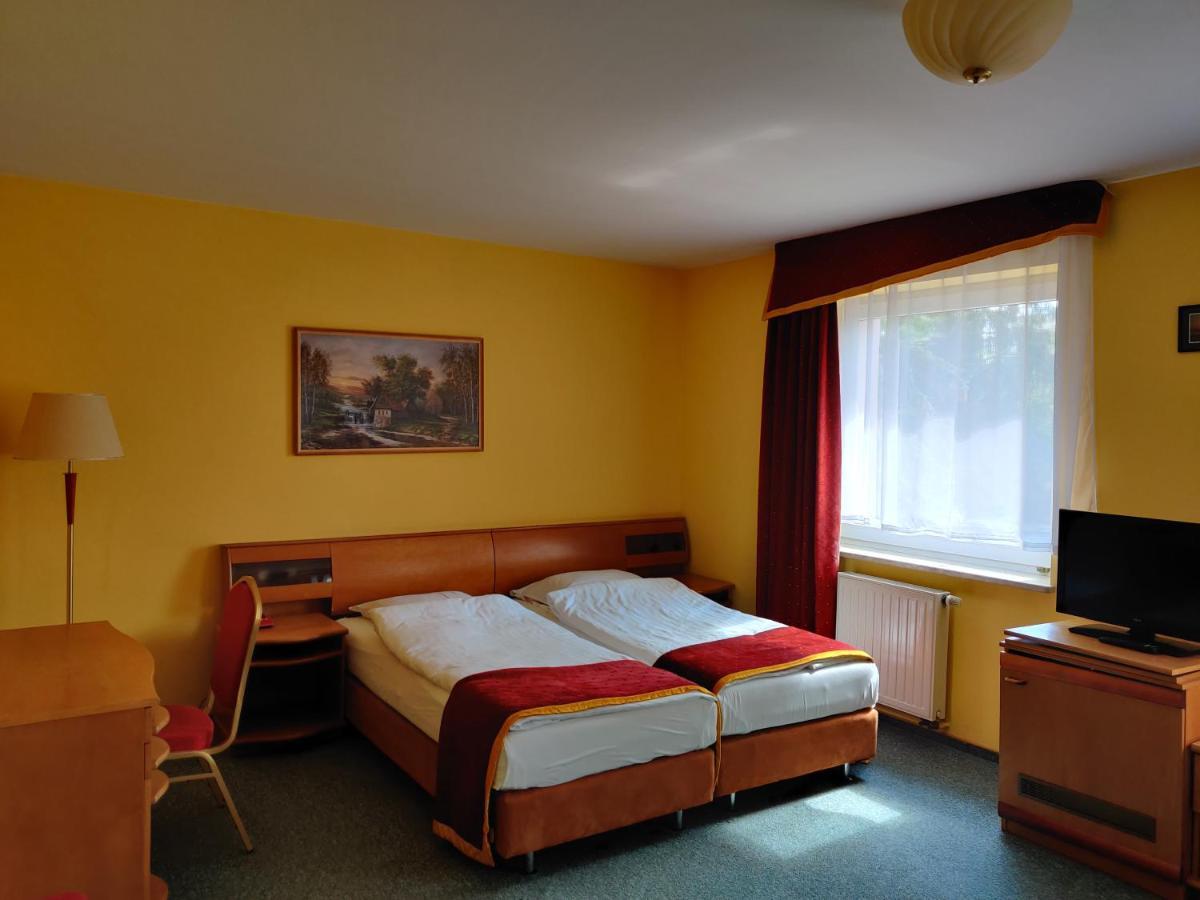Hotel Zulawy エルブロンク エクステリア 写真