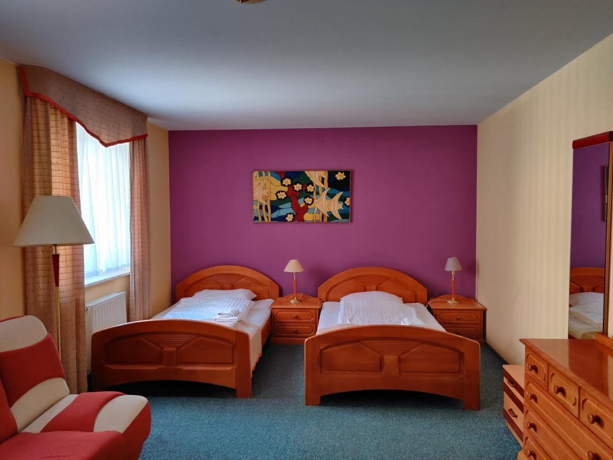 Hotel Zulawy エルブロンク エクステリア 写真