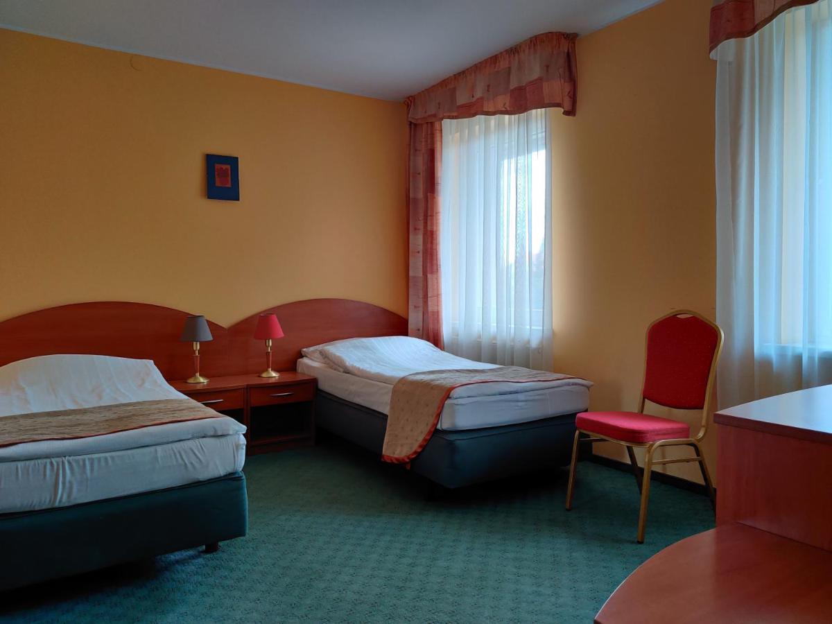 Hotel Zulawy エルブロンク エクステリア 写真